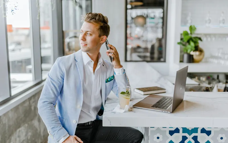Analyse de données commerciales sur ordinateur portable