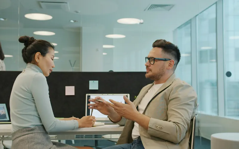 Manager en séance de coaching commercial individuel